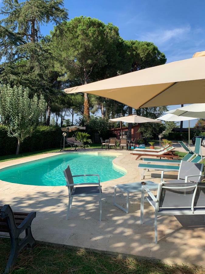 La Casa Di Irene Nel Golf Club Villa Roma Exterior foto